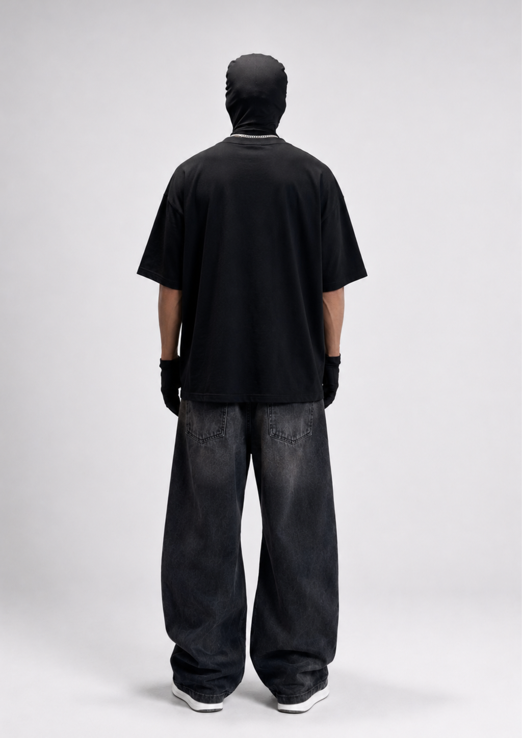 BLACKOUT VISION - VELORIN PARIS BLACK OVERSIZED T-SHIRT